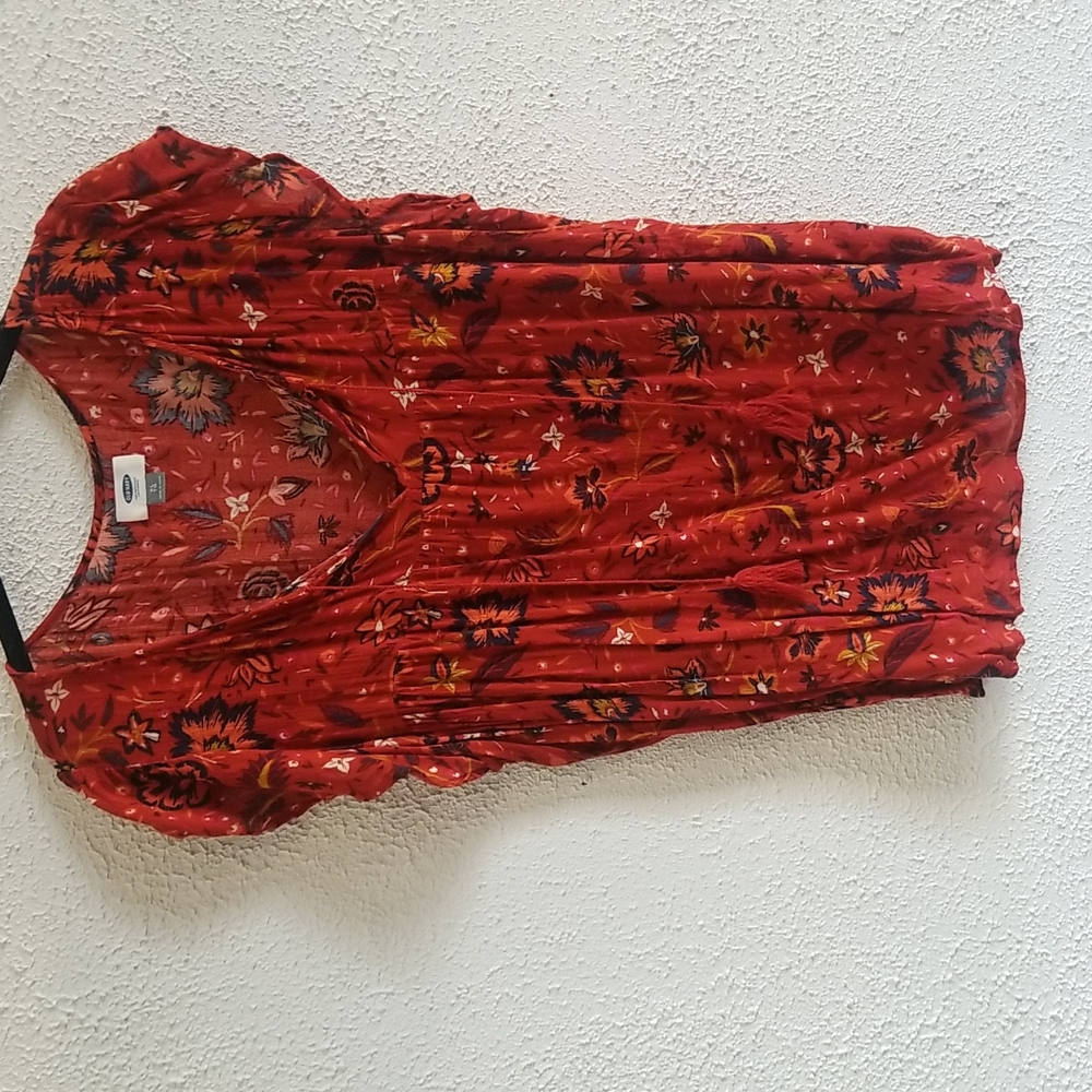 Old Navy sleeveless blouse